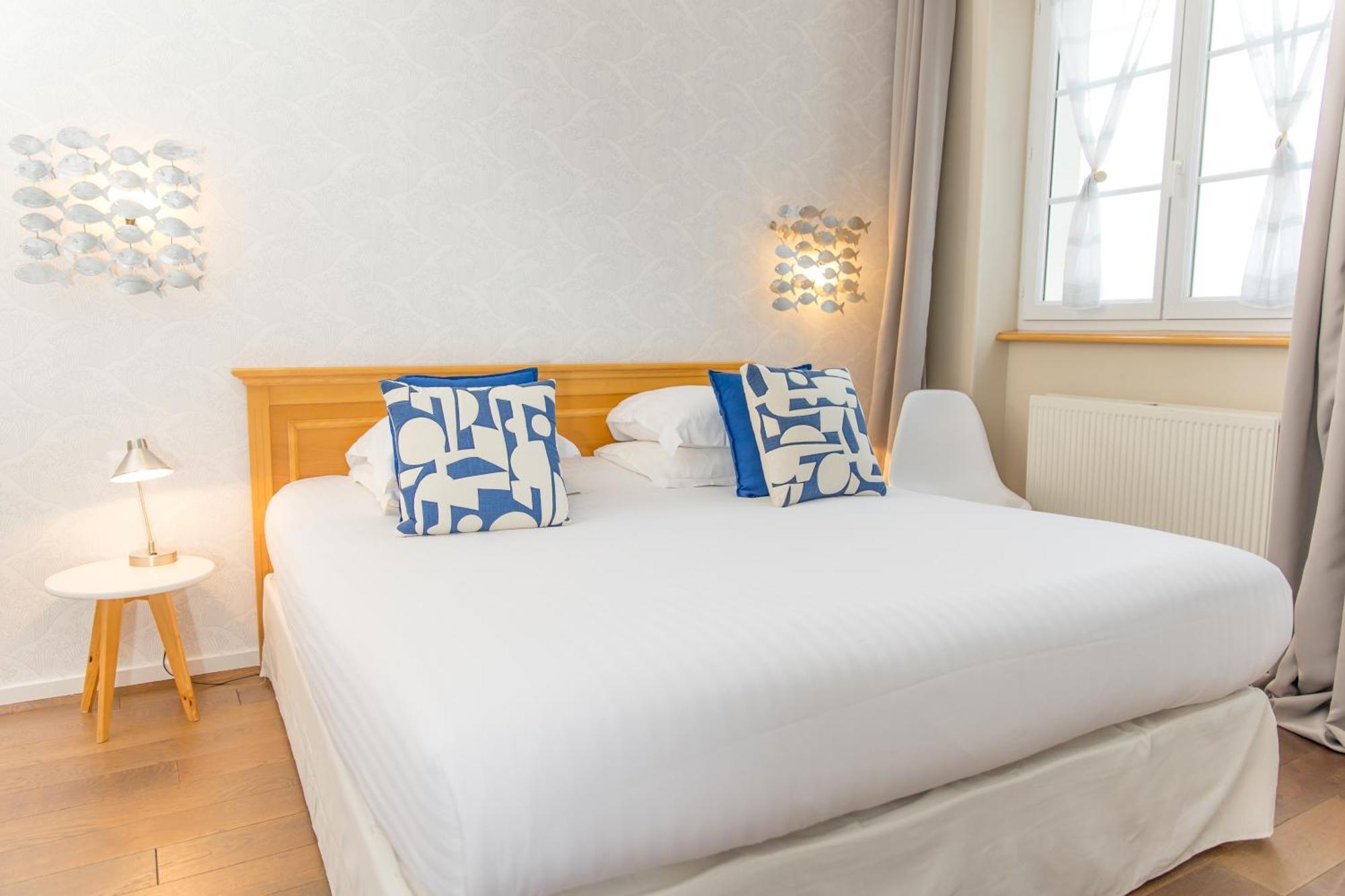 Landéda Hotel La Baie Des Anges Spa Marin מראה חיצוני תמונה