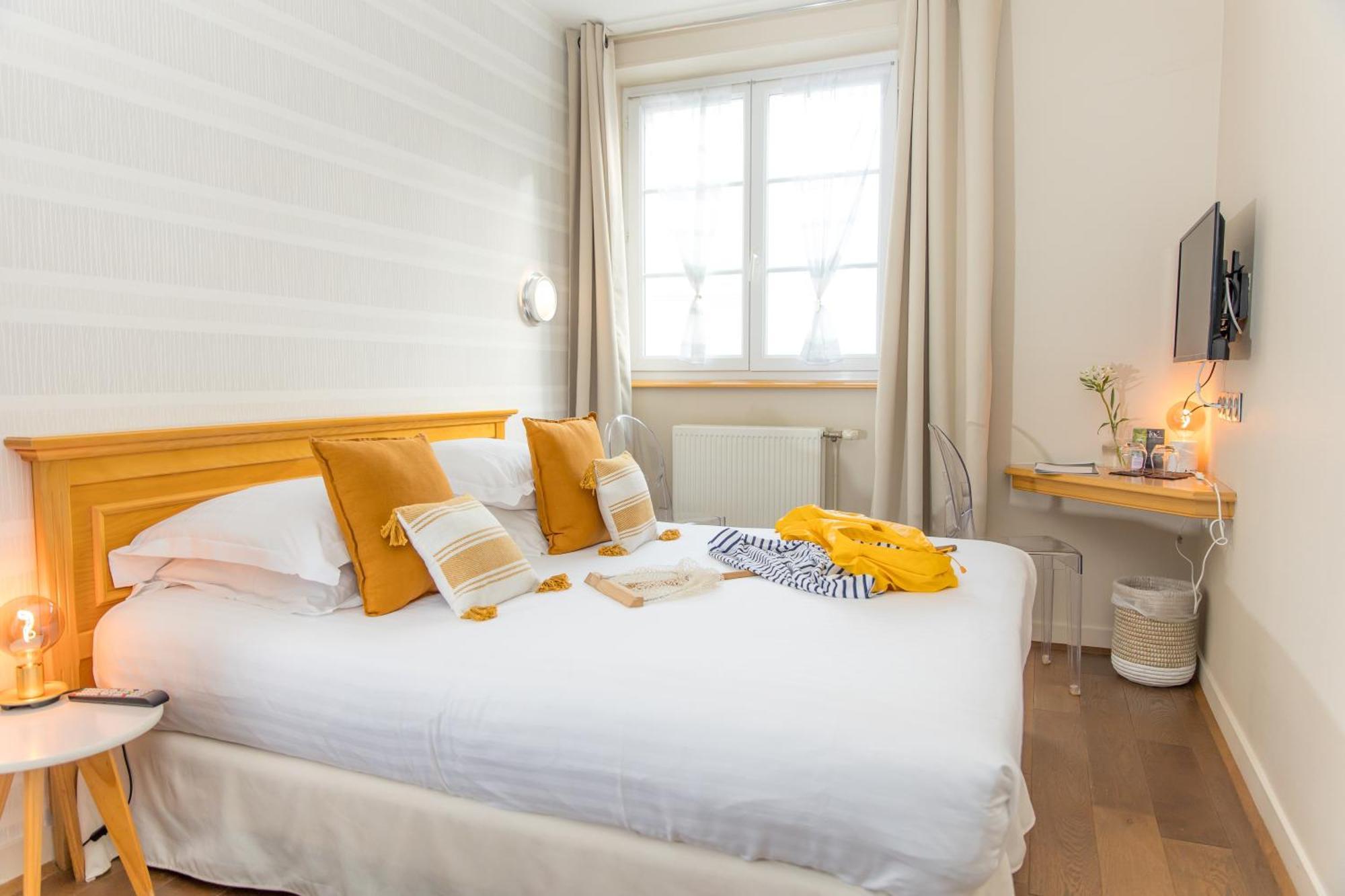 Landéda Hotel La Baie Des Anges Spa Marin מראה חיצוני תמונה